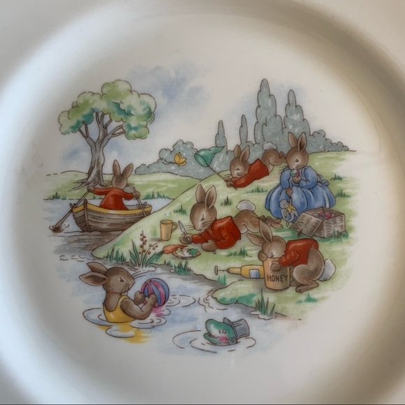 Royal Doulton Bunnykins English Fine Bone China Child’s Plate Collectible EUC - Picture 2 of 5